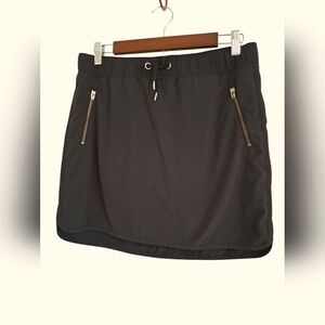 Athleta Black Skirt with Zipper Pockets Casual Athletic Wear Sporty